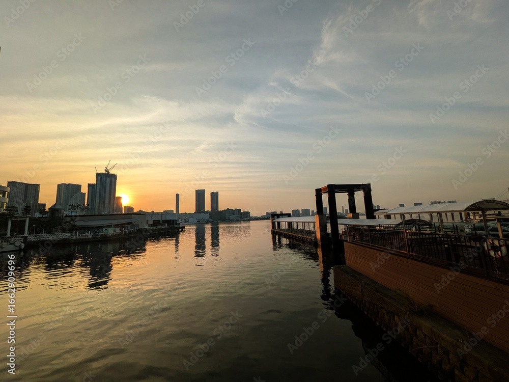 Fototapeta premium sunset at the pier