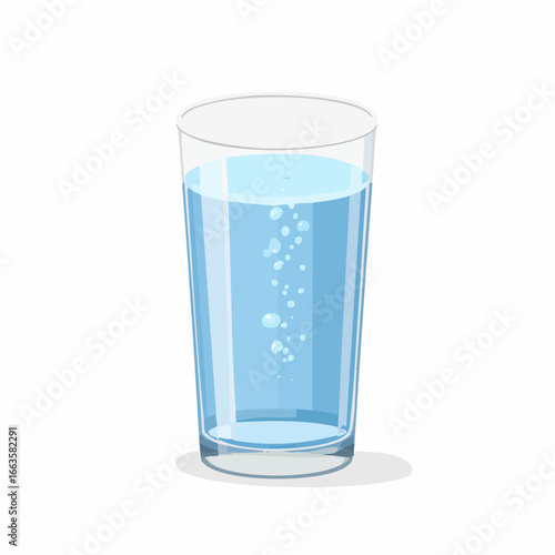 Ein schlichtes Wasserglas mit sprudelndem Mineralwasser
