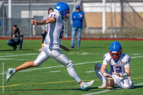 Slika na platnu Extra Point Kick High School Football Boys of Fall Sports