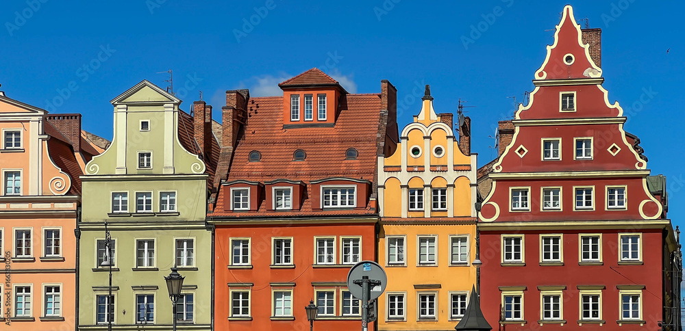 Fototapeta premium Colorful old tenement houses in the Market Square in Wroclaw, Poland