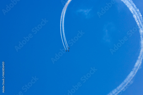Airplanes that perform aerobatics in flight