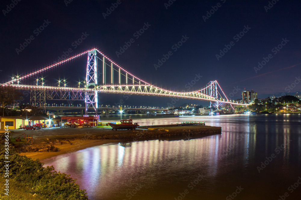 Fototapeta premium night view of the bridge Florianopolis 
