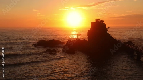 弁天島の朝焼け