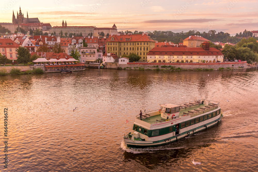 Obraz premium Cruise on the Vltava River, Prague, Czech 