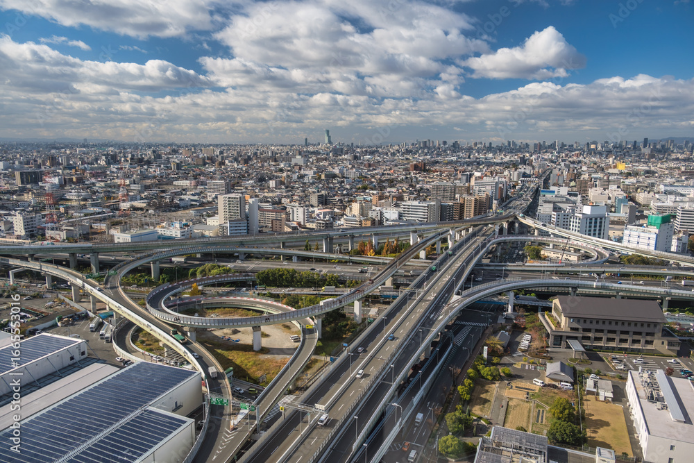 Obraz premium Osaka Japan, city skyline at city center and Higashiosaka junction