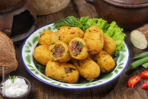 Tableau sur toile Combro is a typical Sundanese fried food