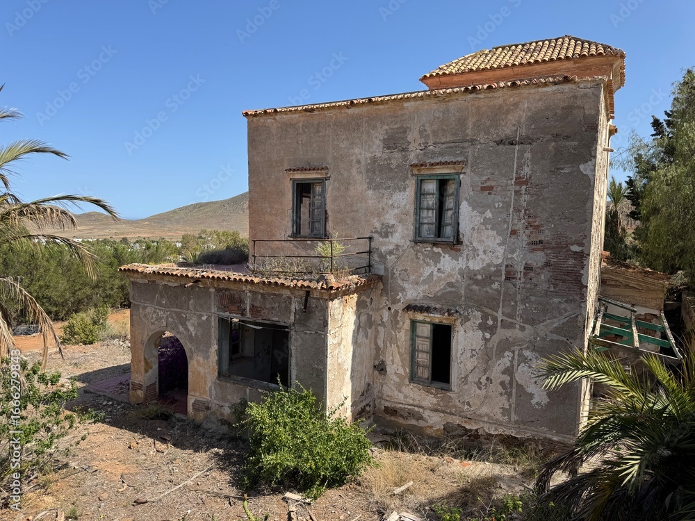 Fototapeta premium Minas abandonadas de Rodalquilar en Almeria
