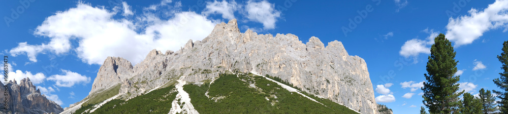 Fototapeta premium Panoramas of the Alpe Ciampedie, Vigo di Fassa, Val di Fassa, Trento, Trentino Alto Adige, Italy