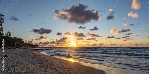 Fototapeta Naklejka Na Ścianę i Meble -  panorama of the Baltic Sea in the suburbs of Zelenogradsk