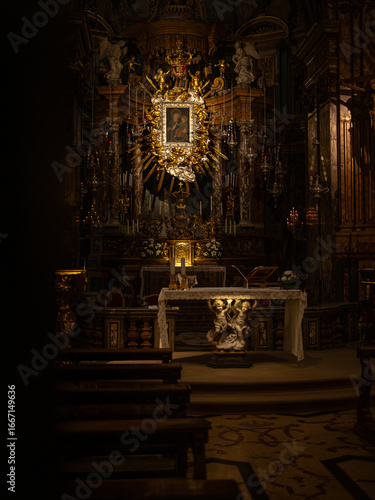 intérieur église
