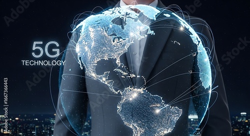 Pengusaha profesional yang menghadirkan jaringan teknologi global 5G dengan koneksi untuk pertumbuhan dan inovasi bisnis