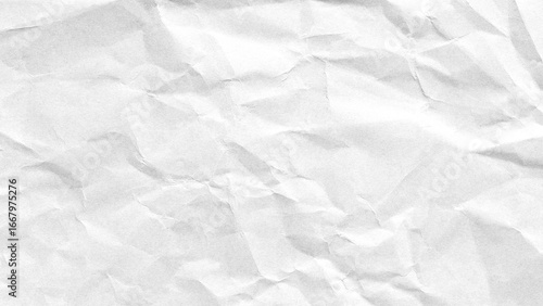 Halaman kertas putih yang kusut dan bertekstur kasar dengan pola lipatan berkerut