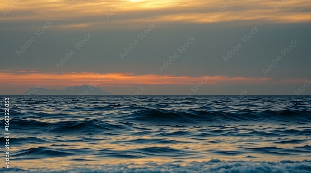 Obraz premium Cinematic Travel Golden Horizon – YouTube Thumbnail Background
