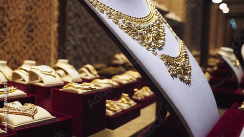 display case for precious metals and gems- jewelry store window