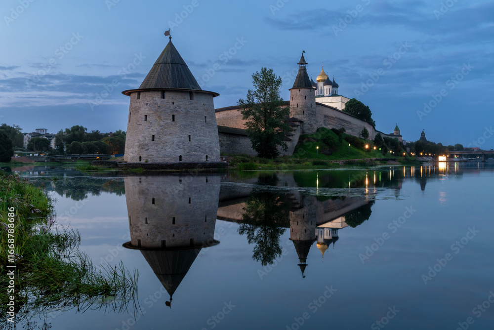 Fototapeta premium Pskov Krom (Pskov Kremlin)