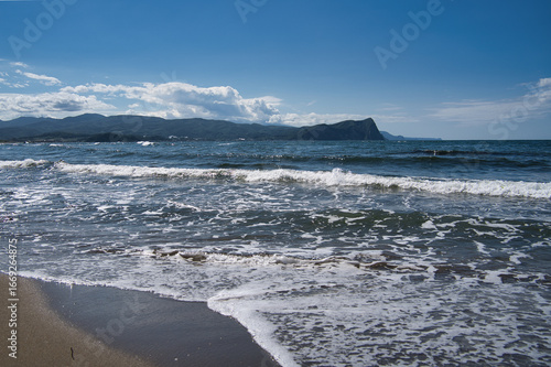 Wallpaper Mural 夏空のシリパ岬と波 Torontodigital.ca