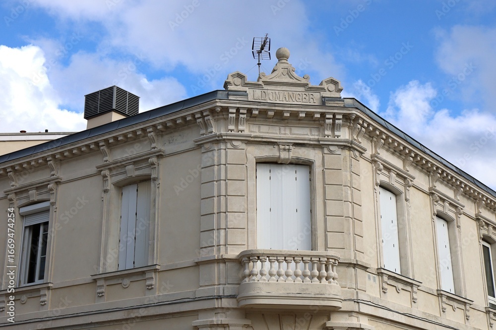 Obraz premium Bâtiment typique, vue de l'extérieur, ville d'Arcachon, département de la Gironde, France