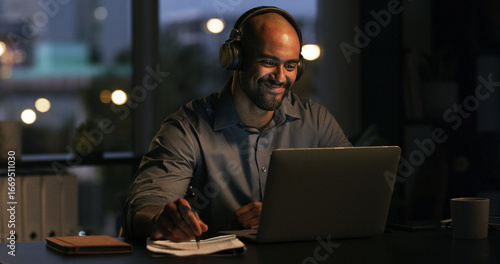 Behang Man, laptop and night with research, video and notes for project management deadline in office