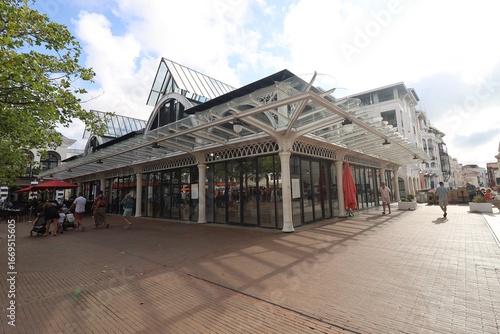 Les halles, halles d'Arcachon, marché alimentaire couvert, ville d'Arcachon, département de la Gironde, France