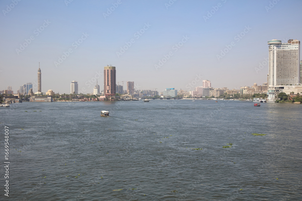 Fototapeta premium The Nile scene from university bridge