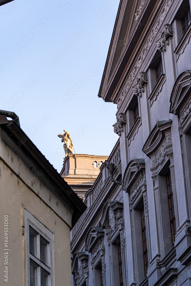 Obraz premium Narrow streets of Old Prague