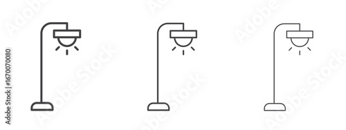 Street light icon design, suitable for web, infographics, interface and apps.