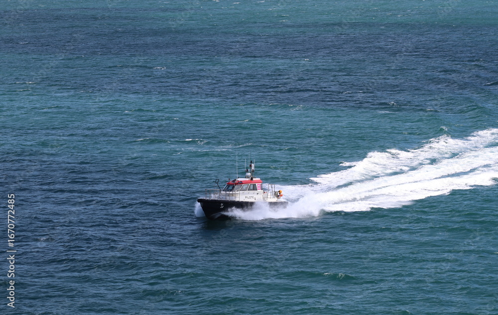 Naklejka premium Port et chenal de Cherbourg en Normandie