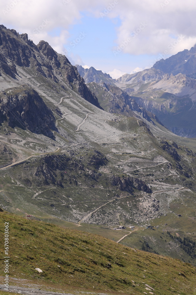 Fototapeta premium road in the mountains