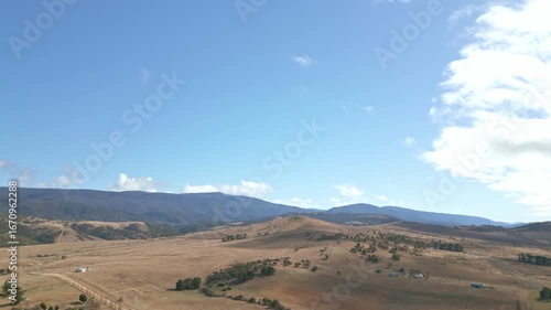Australia, Australian, snow, mountains, alps, hills, mountain, snowy, gum, tree, fields, country, car, passing, transport, movement, travelling, holidays, vacation, winter, cold, frost, morning, urban