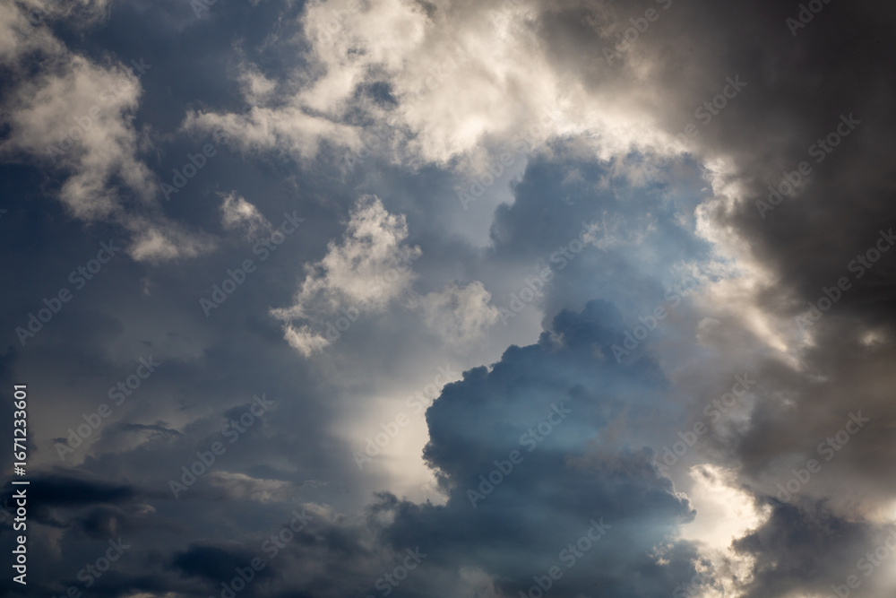 Obraz premium 奄美大島の夏雲。積乱雲。海。