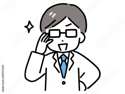 眼鏡をキラーンとさせて笑う白衣＆メガネの若い男性(上半身・正面)
