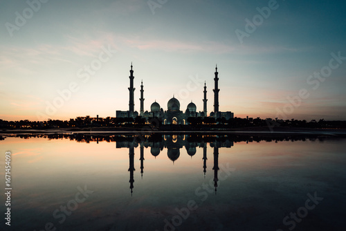 The Sheikh Zayed Mosque at Sunset