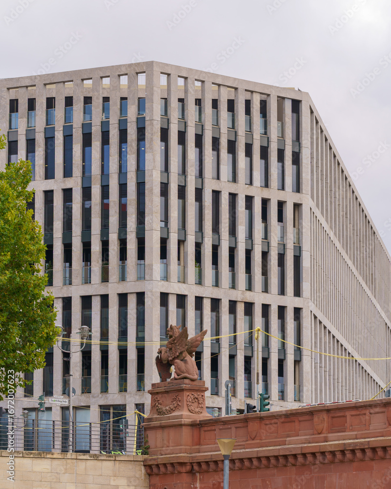 Fototapeta premium building in the city