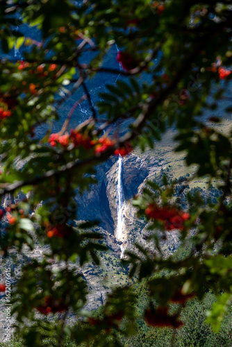 Cascada de Cinca, en el Valle de Pineta, en el Parque Nacional de Ordesa y Monte Perdido (Huesca, España)
