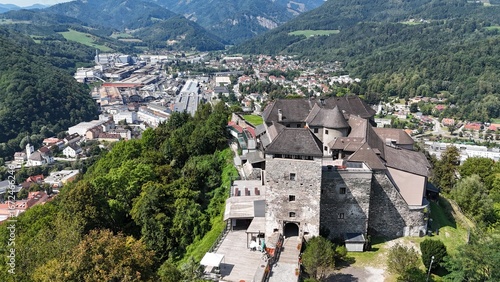 Kapfenberg mit der Burg Oberkapfenberg, Steiermark