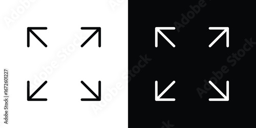 Expand icon. Vector linear icon isolated in black and white