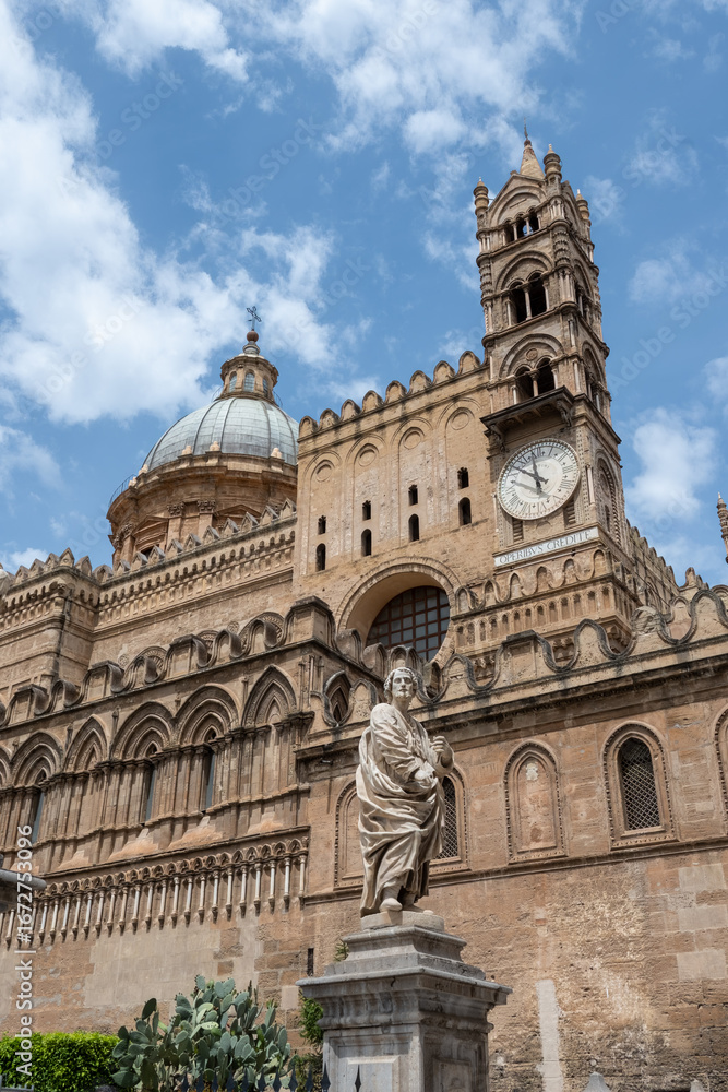Naklejka premium View of streets of Palermo, citylife, ancient baroque churches, old narrow streets, Norman palaces, markets, Sicilian vacation destination, South of Italy