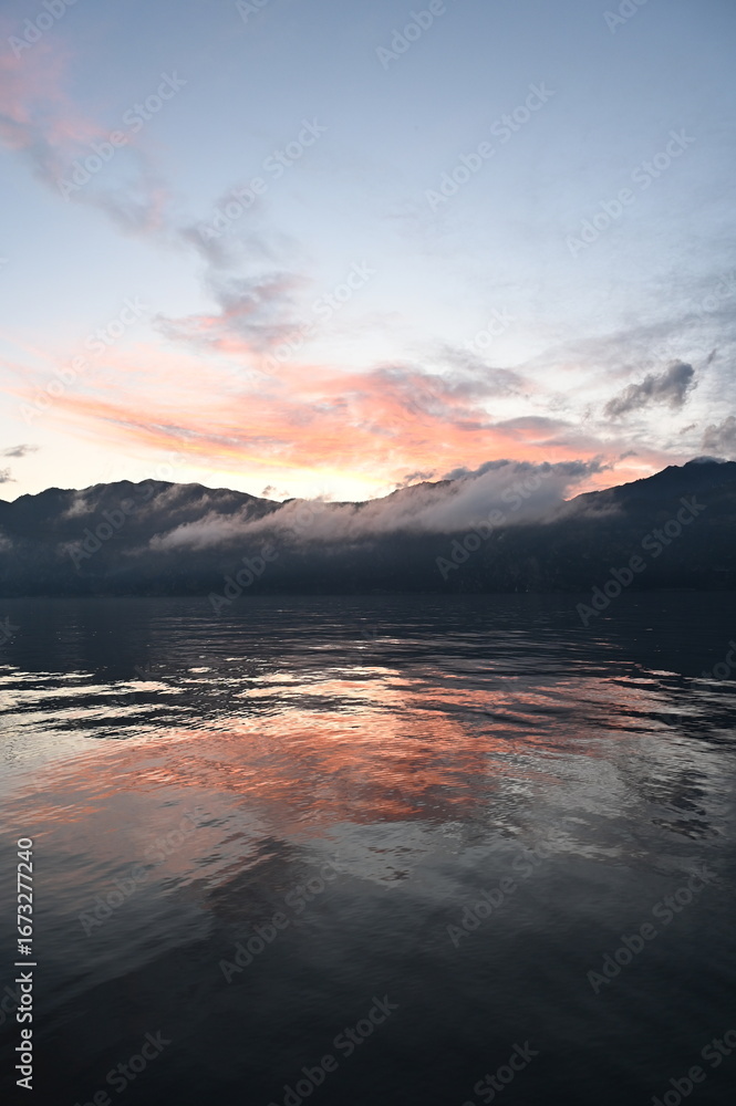 Fototapeta premium Abend am Gardasee bei Malcesine