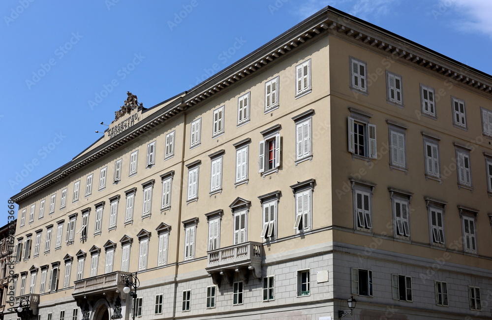 Fototapeta premium Hausfassaden in der Altstadt von Triest