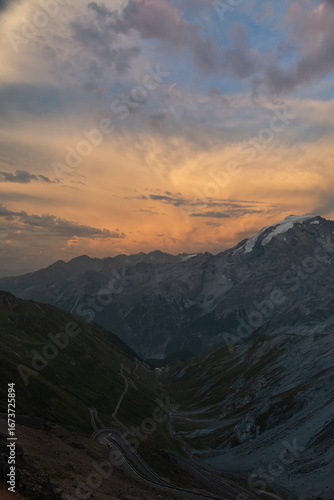 Wallpaper Mural sunrise Torontodigital.ca