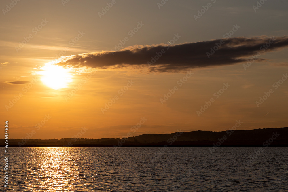 Fototapeta premium sunset over the sea