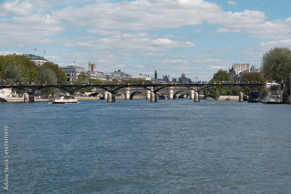 Naklejka premium Street point of view of paris