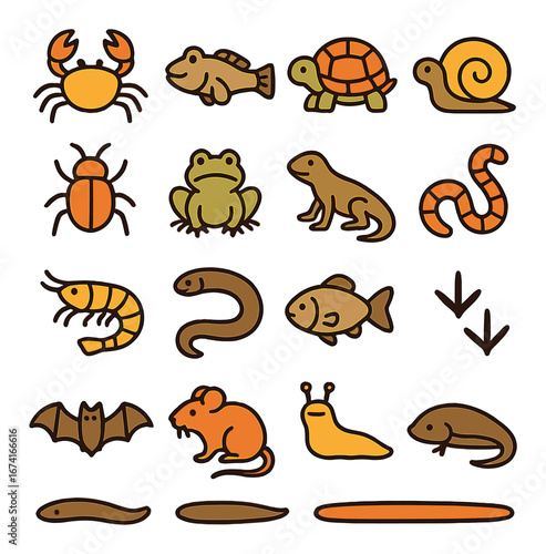 Linear animal icons set featuring crab, fish, turtle, snail, beetle, frog, lizard, worm, shrimp, eel, bat, mouse, slug, salamander