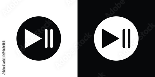 Play pause icon. filled flat sign for mobile concept and web