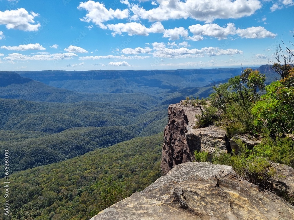 Obraz premium Castle Head Track Walking Trail in Blue Mountains, Australia
