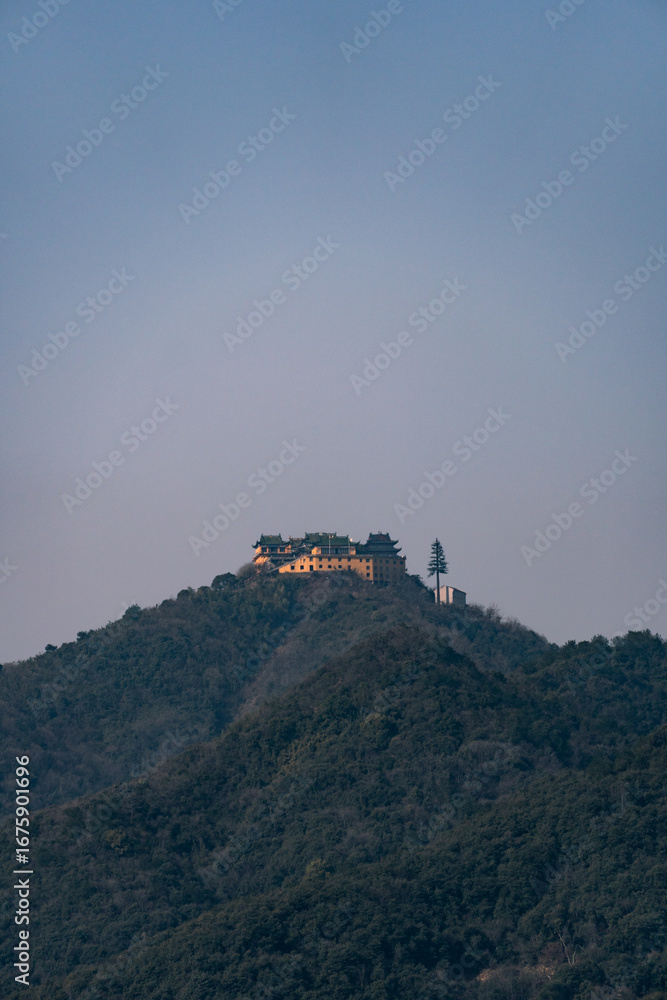 Obraz premium sunset in the mountains