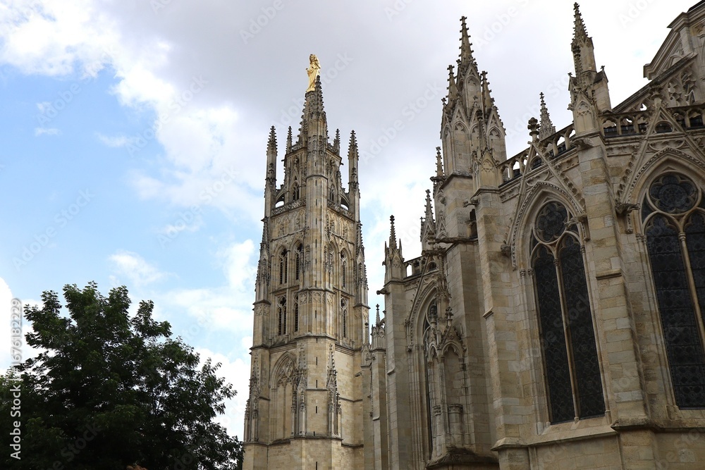 Fototapeta premium Cathédrale Saint André, cathédrale de style gothique, ville de Bordeaux, département de la Gironde, France