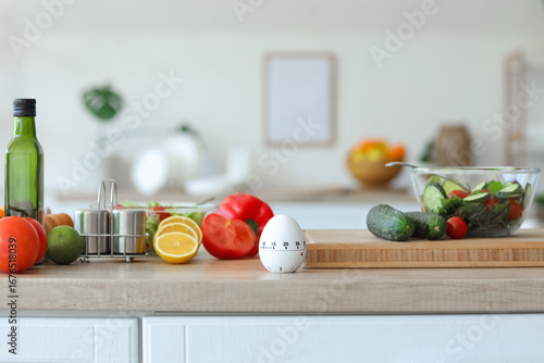 Modern kitchen timer with f...