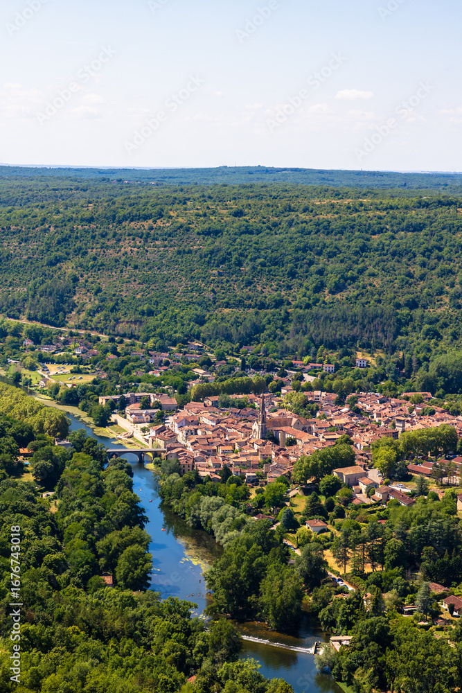 Obraz premium Medieval Town of Saint-Antonin-Noble-Val on the Aveyron River from the Cliffs of Roc d’Anglars in Summer