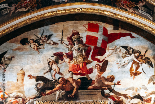 Fototapet Valletta, Malta – April 10, 2025: Dramatic Baroque fresco depicting allegorical
